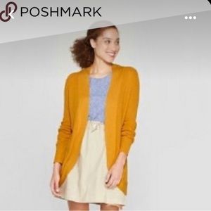 Yellow gold cardigan